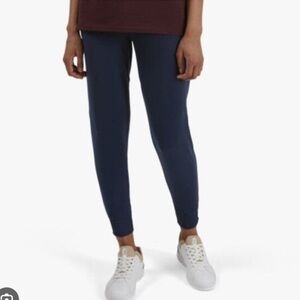 On Running Navy sweat pants - Small NWT
